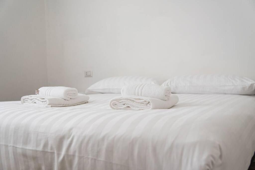 Mico 1 Bedroom Apartment - Youhosty Милано Екстериор снимка