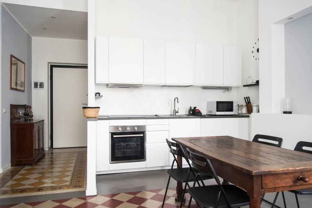 Mico 1 Bedroom Apartment - Youhosty Милано Екстериор снимка