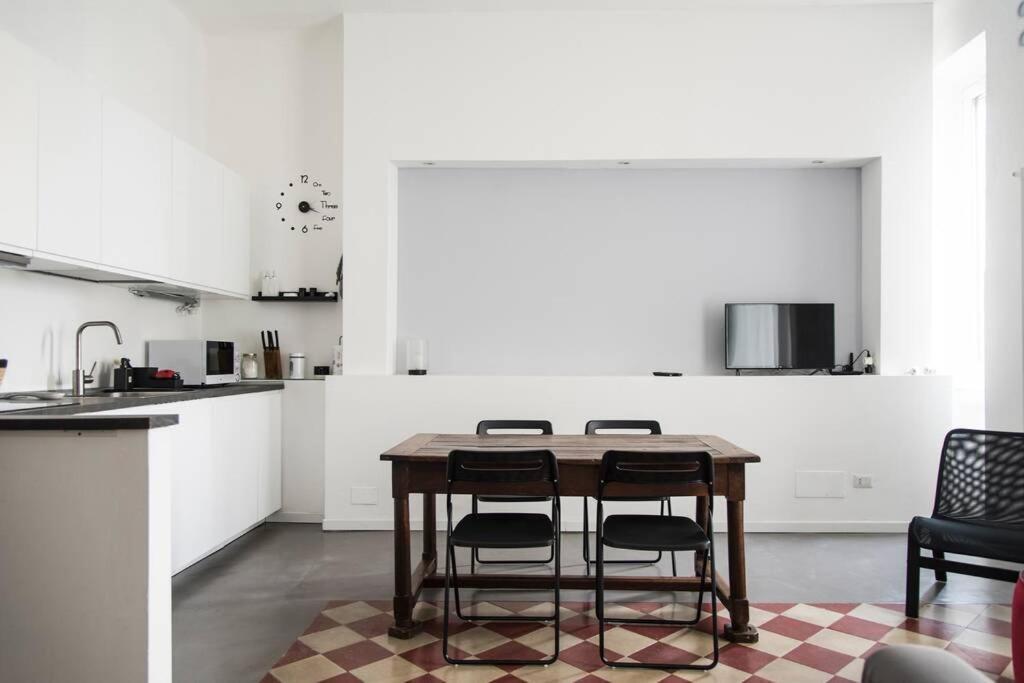 Mico 1 Bedroom Apartment - Youhosty Милано Екстериор снимка
