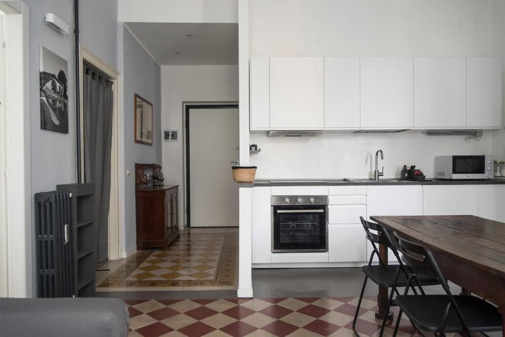 Mico 1 Bedroom Apartment - Youhosty Милано Екстериор снимка